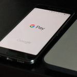 Bezahlen mit dem Handy: Das Bankkonto in der Hosentasche Bezahlen mit dem Handy