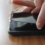 Im Test: Effektiver Displayschutz mit Schutzglas von Displex