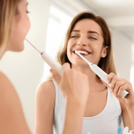 Smartes Weiß: Elektrische Zahnbürsten im Test