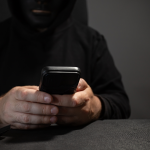 WhatsApp sperrt Millionen Konten mit Verbindungen zu Betrugsnetzwerken